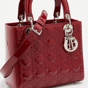 Beautiful medium tote. New never used.